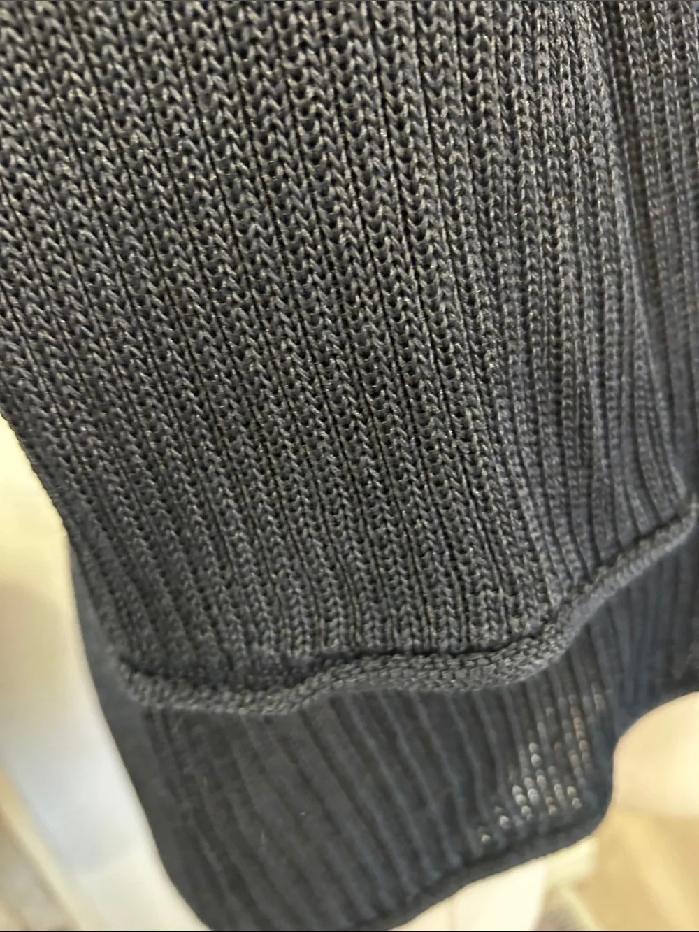 Elizabeth and James black open knit ribbed crewneck sweater size X Large